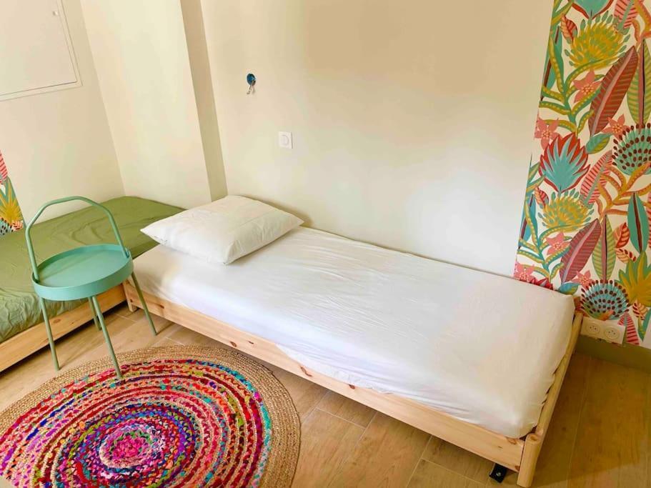 Petite Maison Avec Jardin Au Calme Флоарак Екстериор снимка